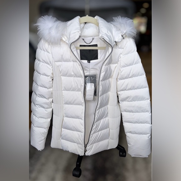 NEW WHITE GUESS JACKET, NEVER WORN - Picture 2 of 6